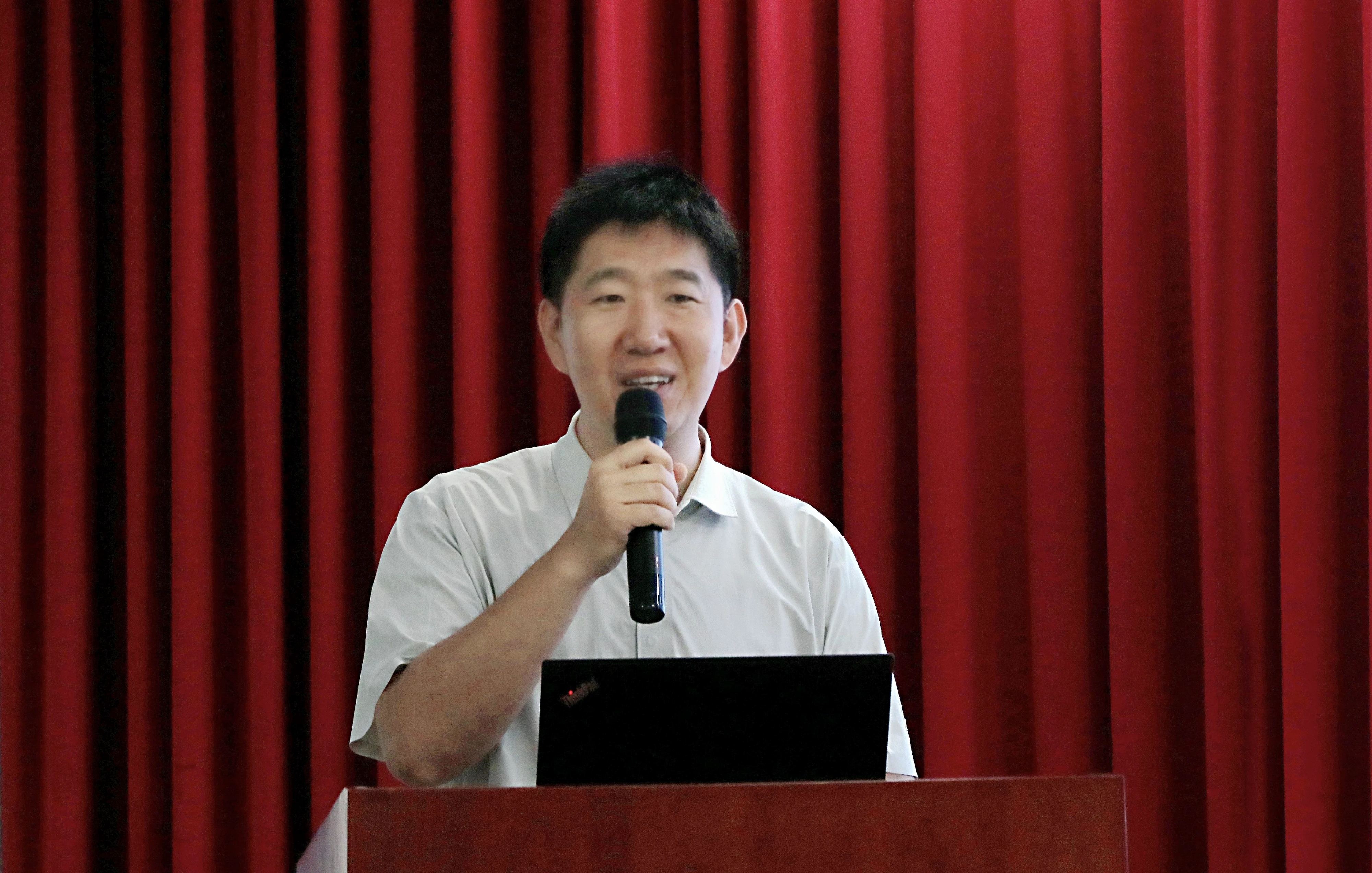 拥抱AI 数智升级|广州检验中心AI大模型项目正式启动！2.jpg