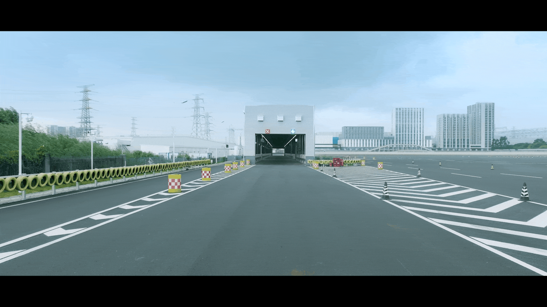 廣州檢驗(yàn)中心牽頭承擔(dān)的“自動(dòng)駕駛整車及零部件性能測試關(guān)鍵技術(shù)研究”項(xiàng)目通過驗(yàn)收3.gif 廣州檢驗(yàn)中心牽頭承擔(dān)的“自動(dòng)駕駛整車及零部件性能測試關(guān)鍵技術(shù)研究”項(xiàng)目通過驗(yàn)收3.gif