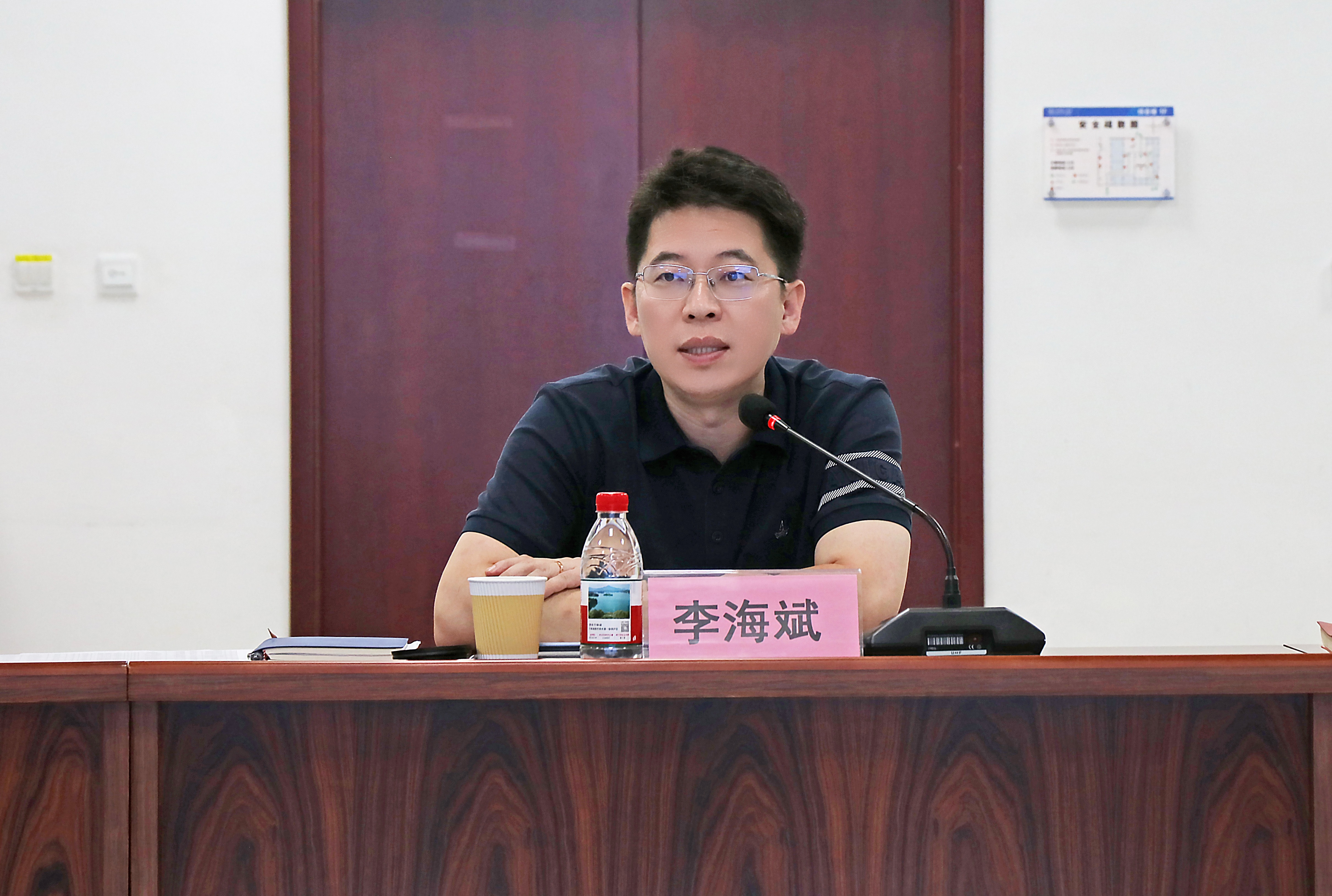 廣州檢驗(yàn)中心召開科技創(chuàng)新工作專題研討會3.jpg 廣州檢驗(yàn)中心召開科技創(chuàng)新工作專題研討會3.jpg