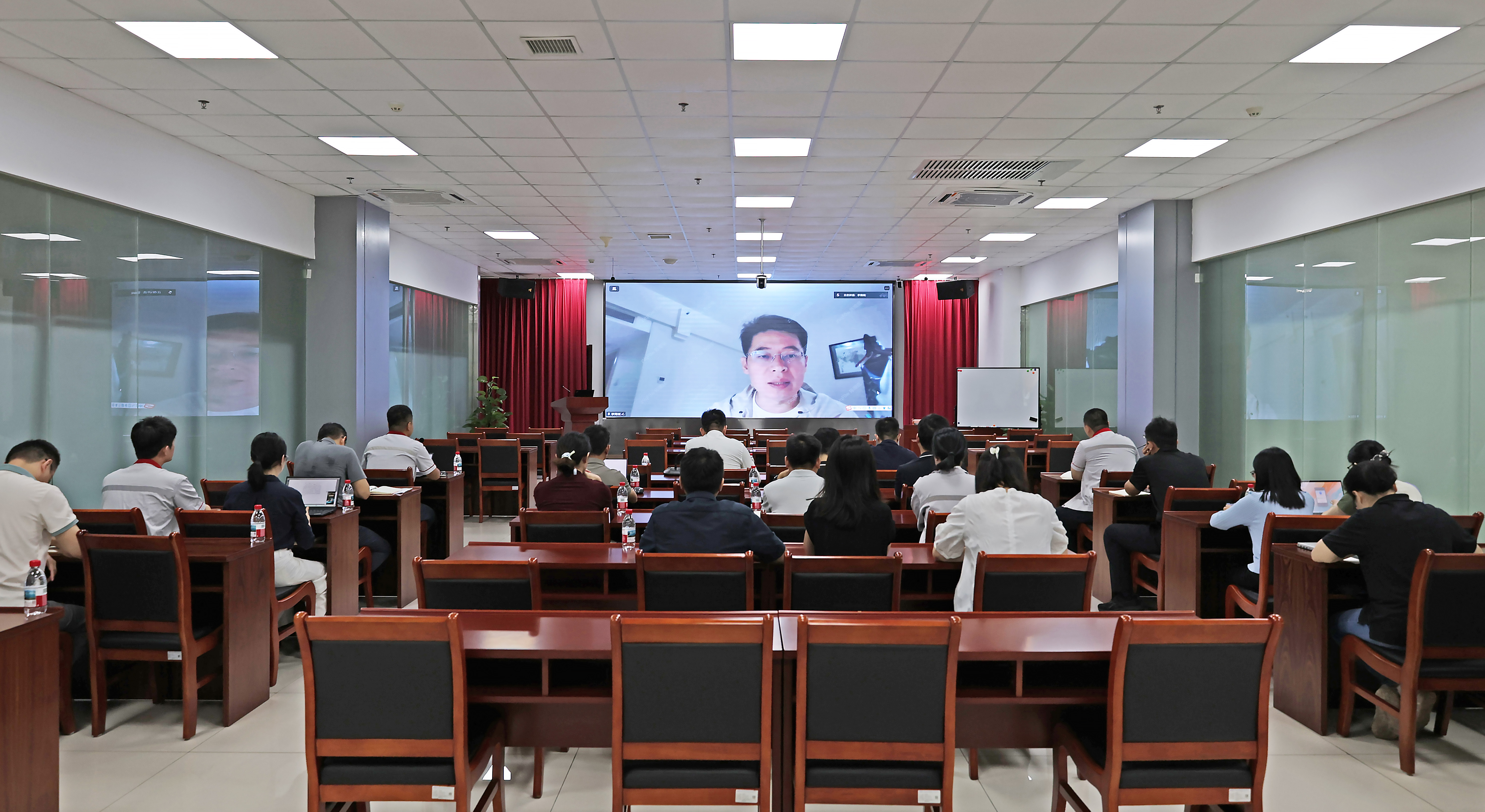 广州检验中心党总支委员会召开扩大会议深入学习领会党的二十届四中全会精神1.jpg 广州检验中心党总支委员会召开扩大会议深入学习领会党的二十届四中全会精神1.jpg