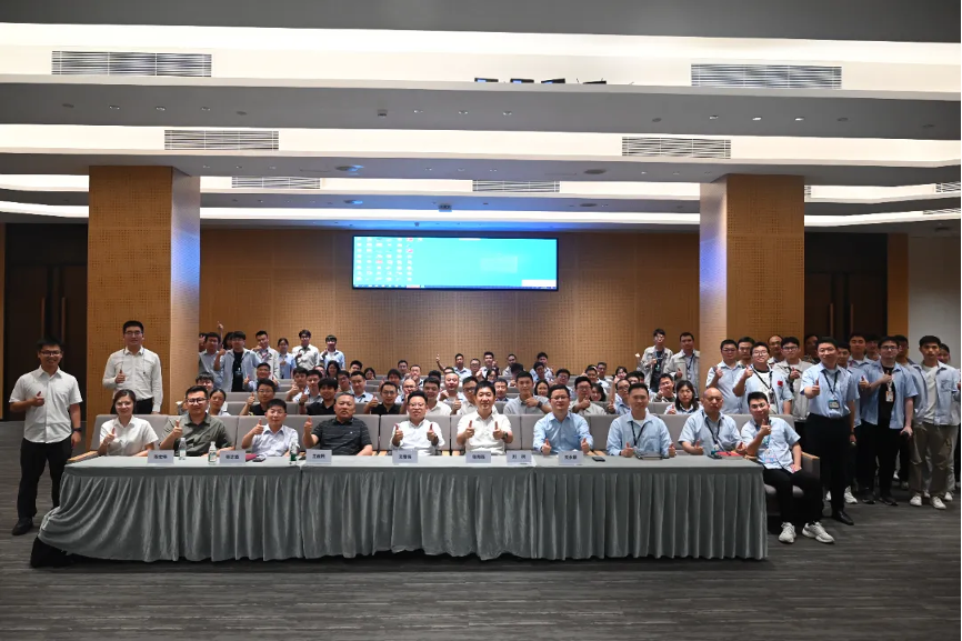 看,是闪耀的2025!8.png 看,是闪耀的2025!8.png